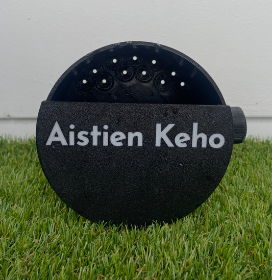 Saunarituaali-Oravakauha (150 mm, musta) 11 reiän saunarituaalipohjalla ja 53 cm durian-varrella